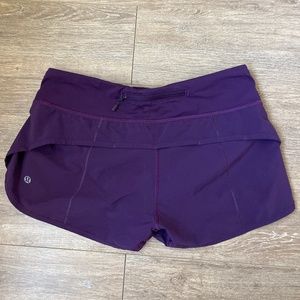 Speed Up Low-Rise Lined Short 2.5" Lululemon size 4